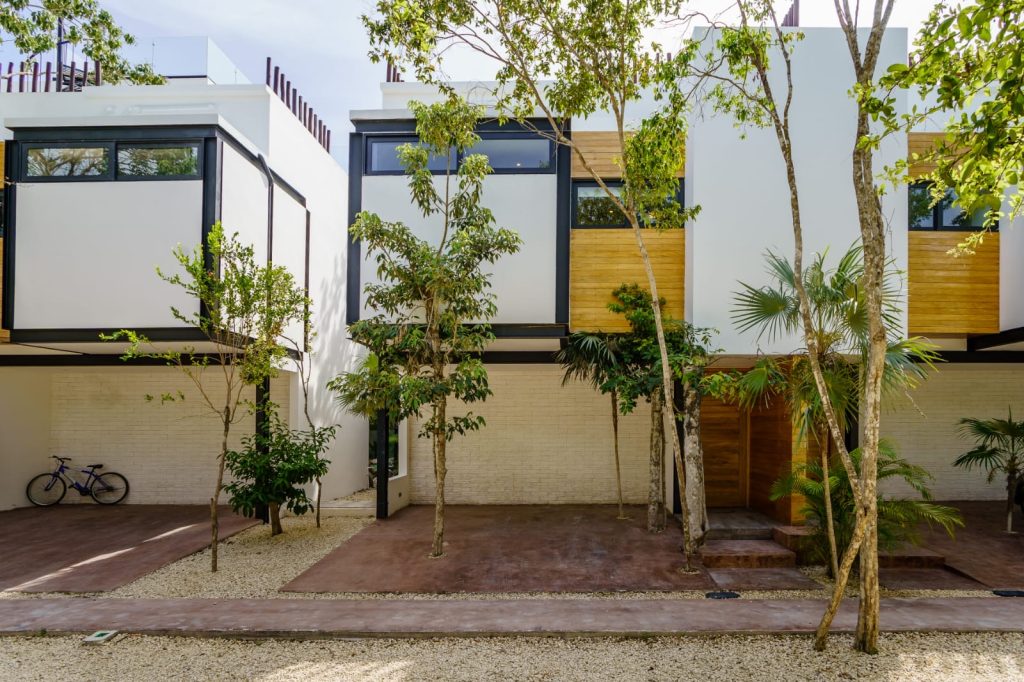 Casa Soler: Vida Elegante en la Comunidad Exclusiva de Tulum